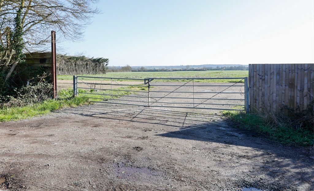 Property photo 2 of 4 Photo 2