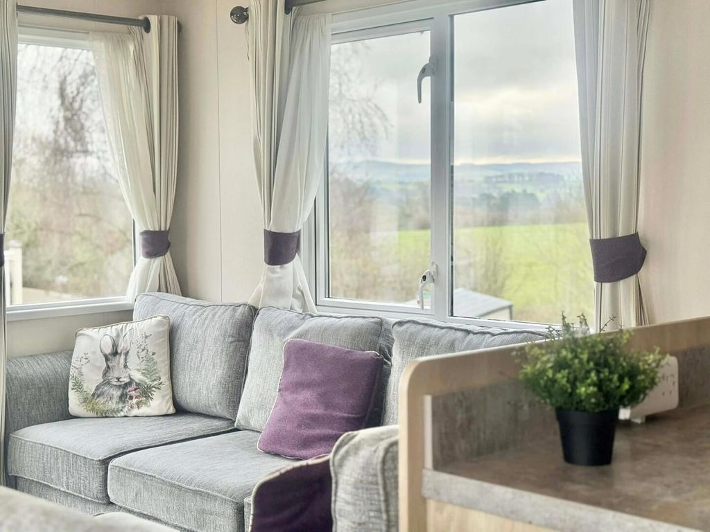 Property photo 1 of 16 Main Photo