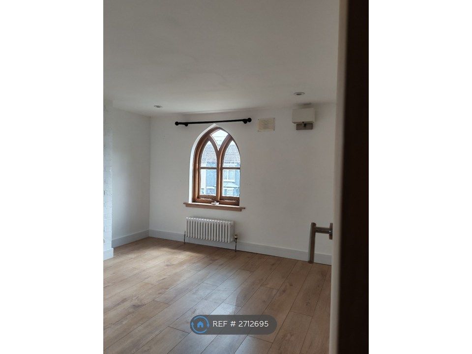 Property photo 3 of 4