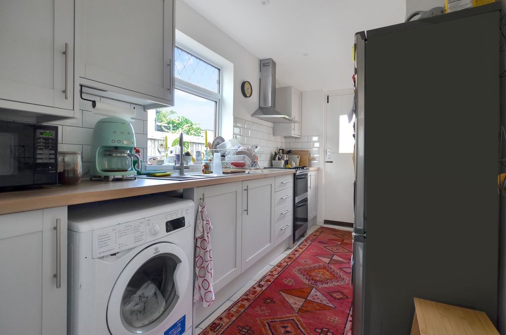 Property photo 3 of 21