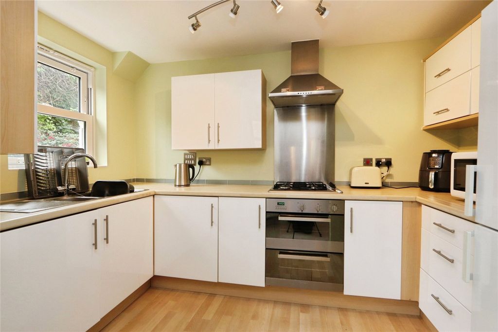 Property photo 3 of 16 Picture No. 02