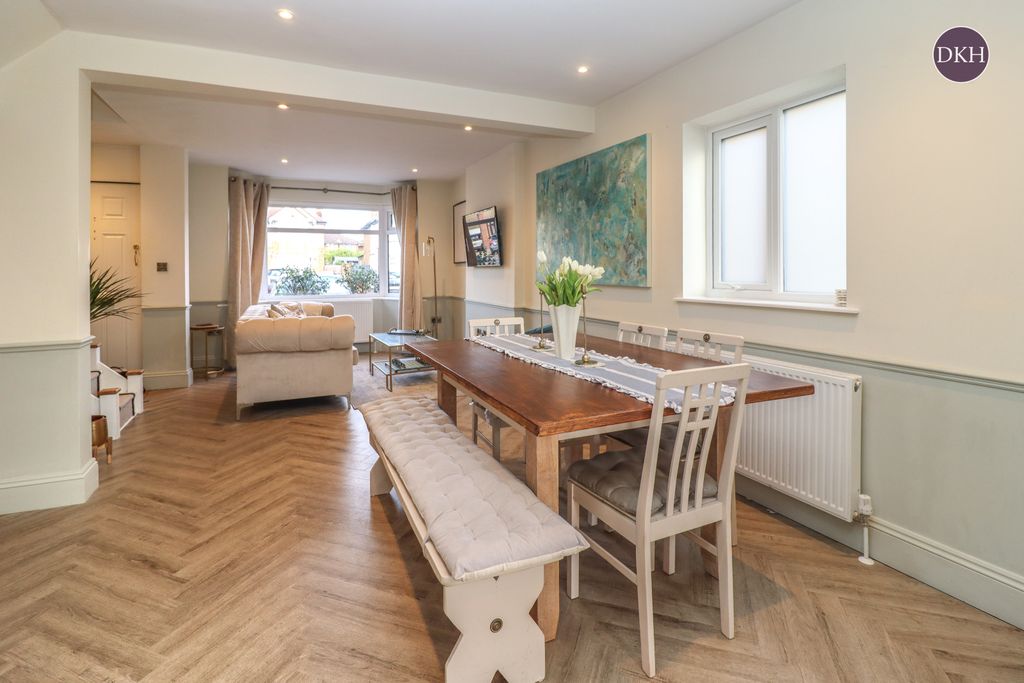 Property photo 3 of 18 Picture No. 04