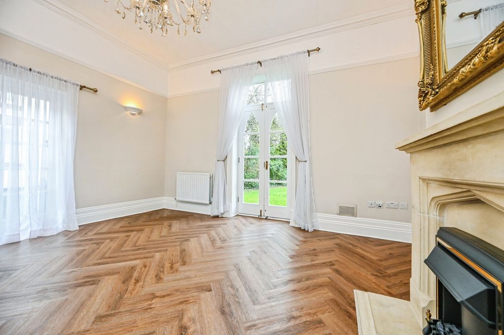 Property photo 2 of 14 Pbox-Img.Jpg