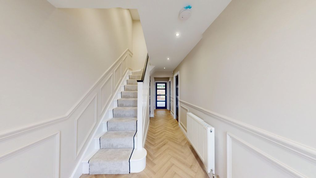 Property photo 1 of 49 3980230
