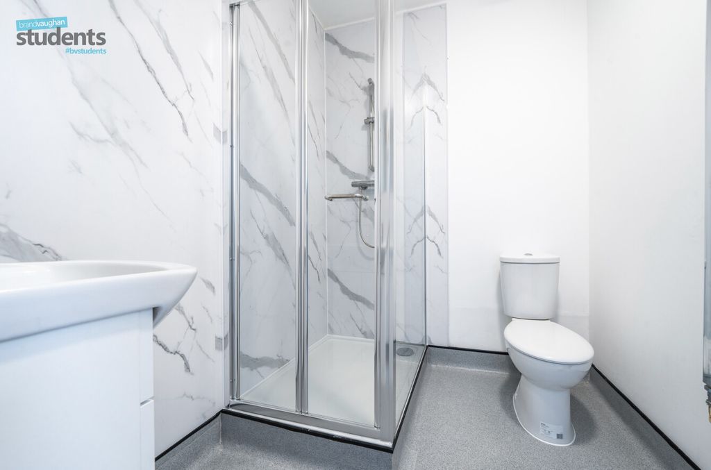 Property photo 3 of 13 3Af05A1B-4276-409...