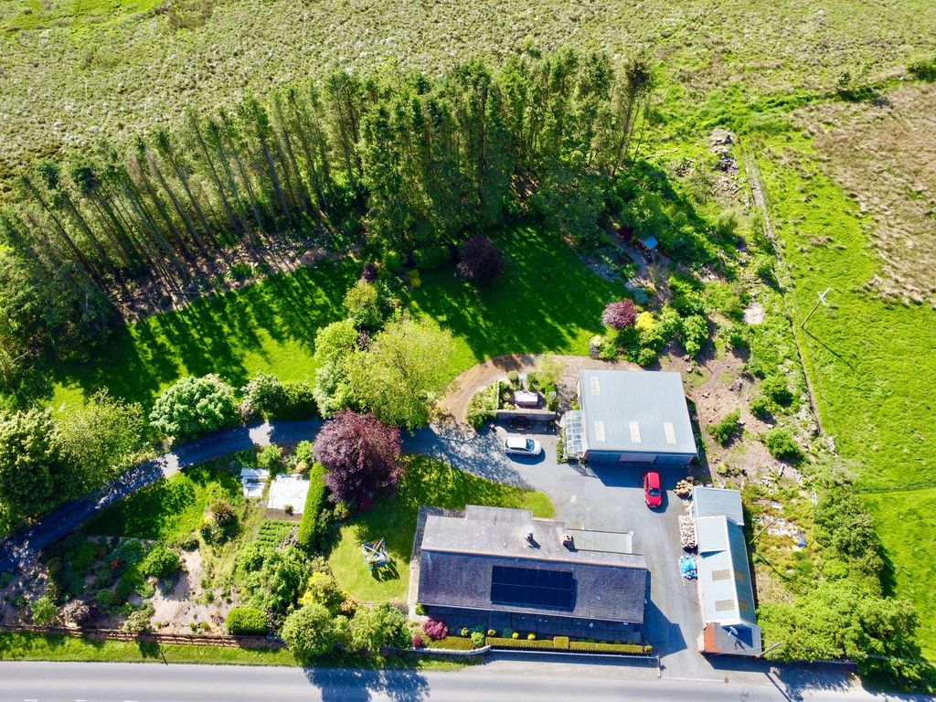 Property photo 2 of 35