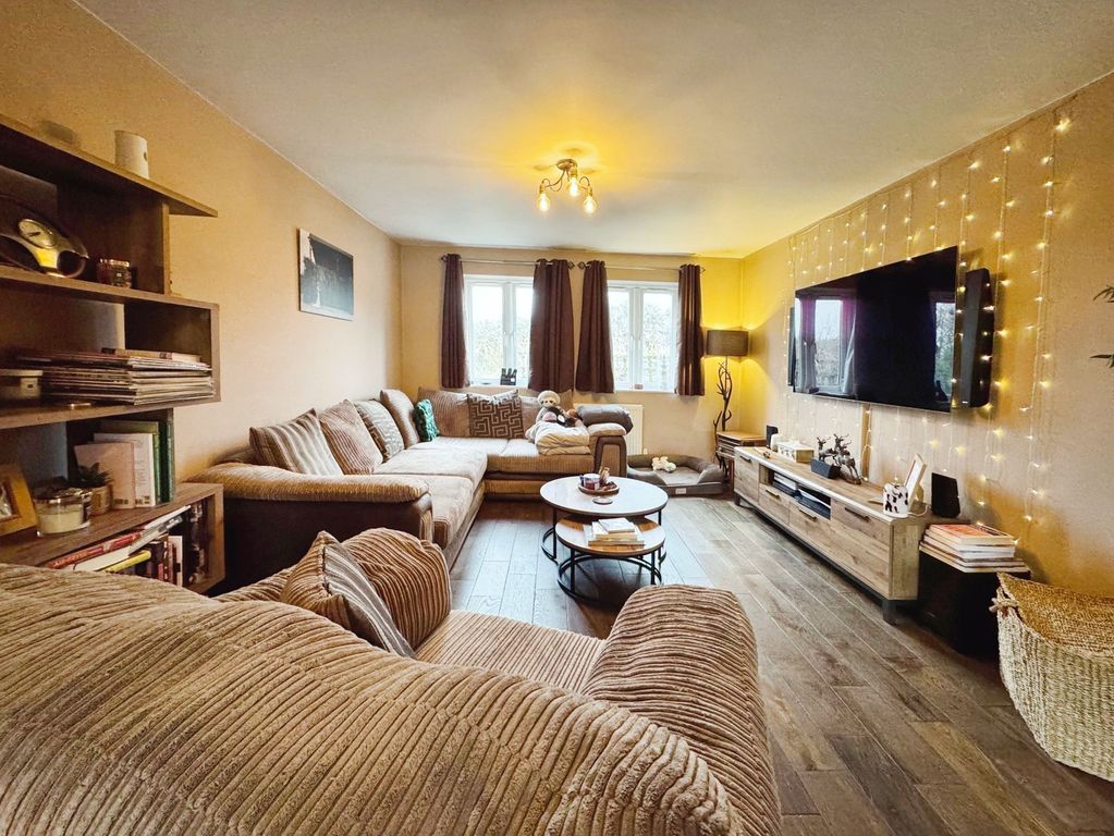 Property photo 3 of 15