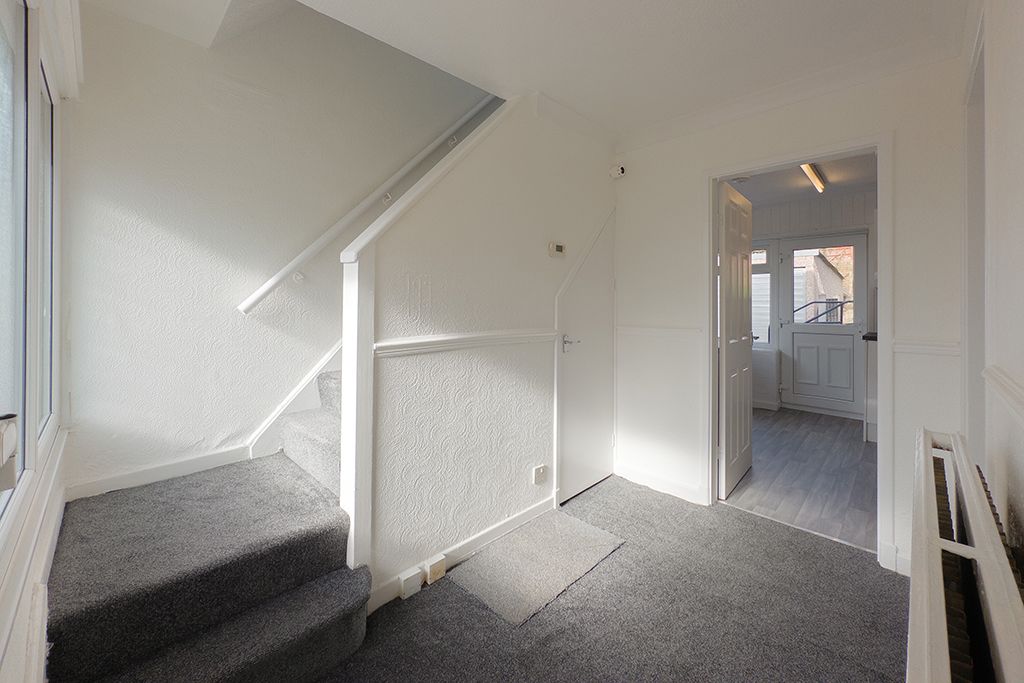 Property photo 3 of 28