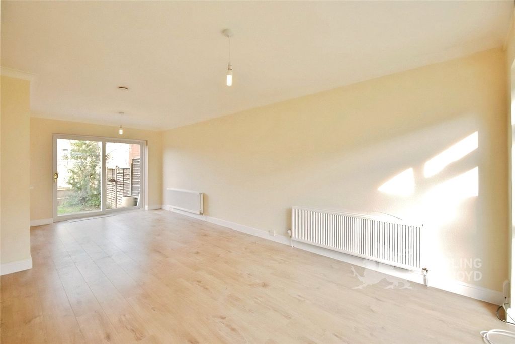 Property photo 2 of 8 Living Room