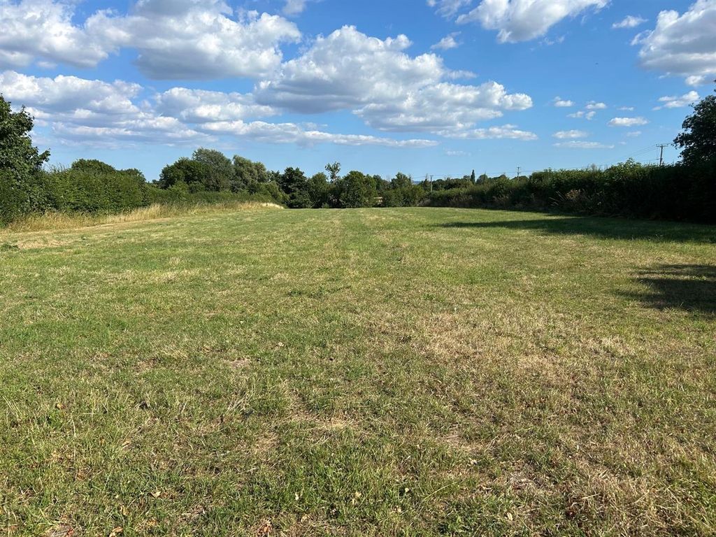 Property photo 1 of 7 Site