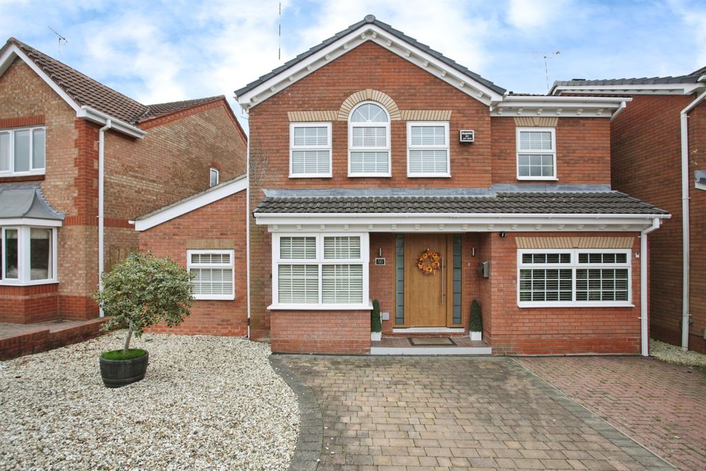 Property photo 2 of 24