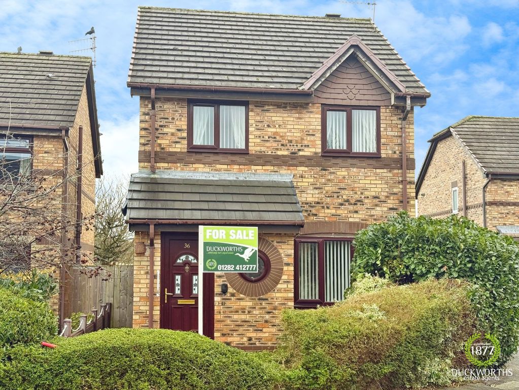 Property photo 1 of 18