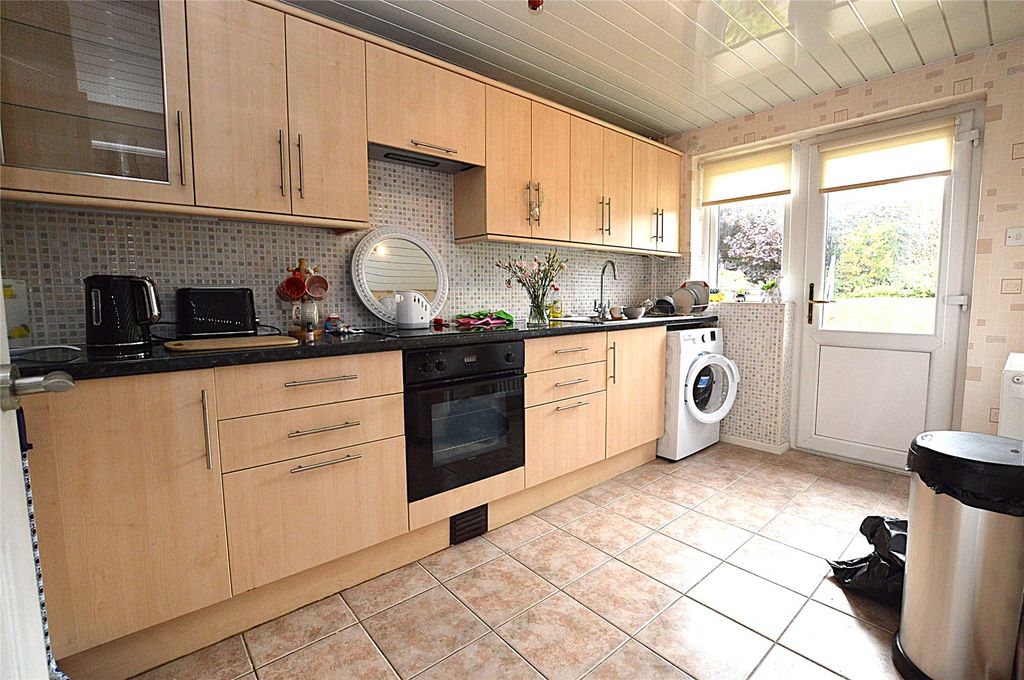 Property photo 3 of 9 Picture No. 04