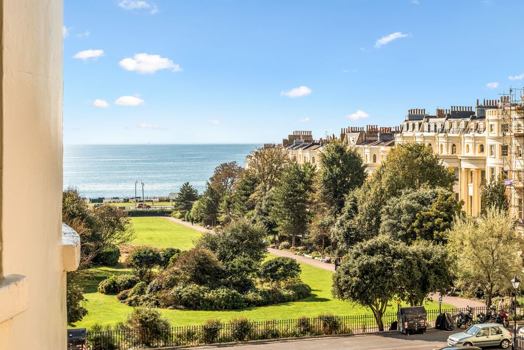 Property photo 1 of 1