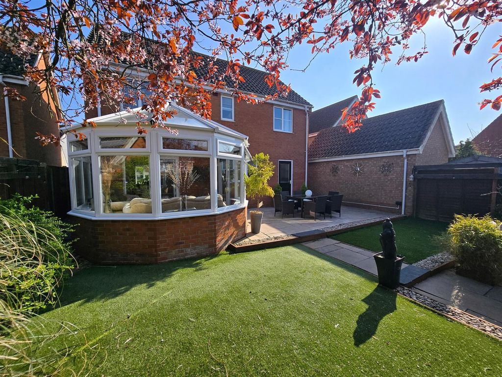 Property photo 1 of 22 Rear