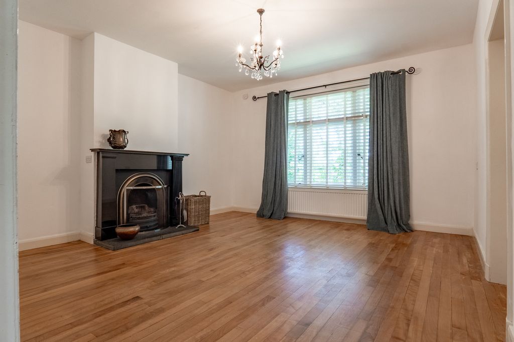 Property photo 3 of 50