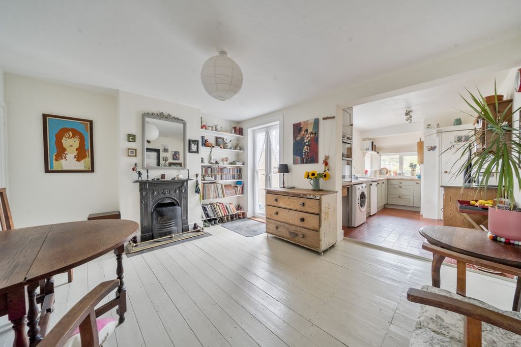 Property photo 3 of 25 1360230-14-68De65021Aaa0