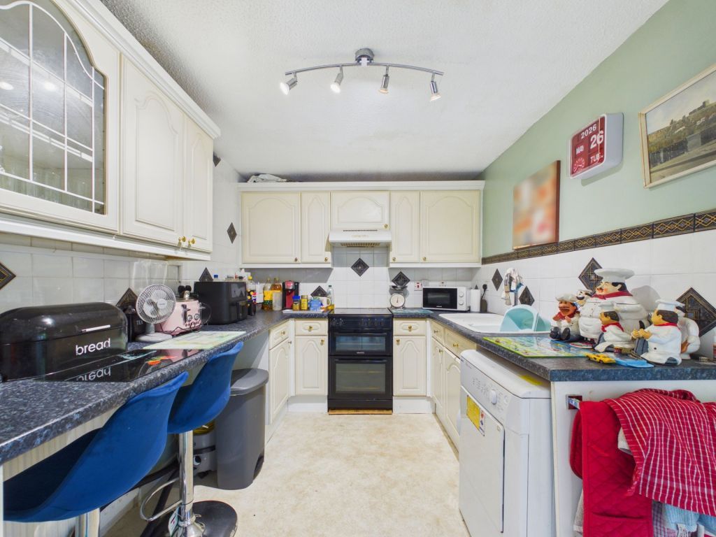 Property photo 3 of 14