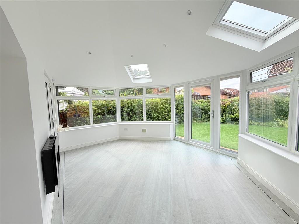 Property photo 3 of 28