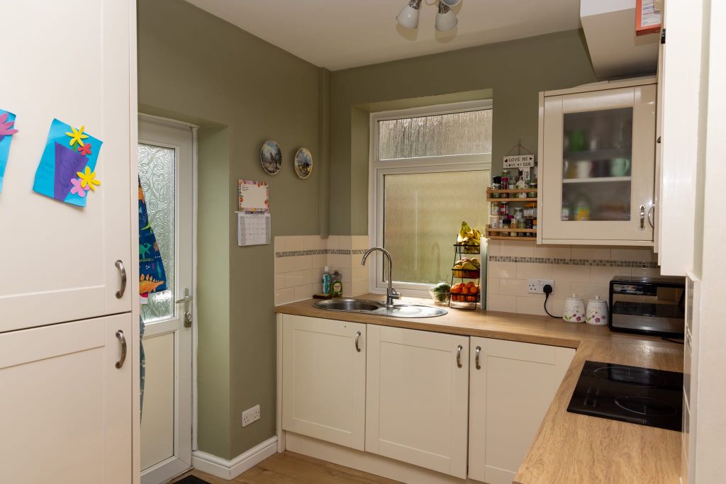 Property photo 3 of 21