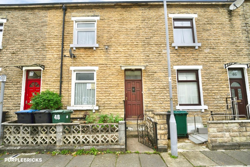 Property photo 1 of 31