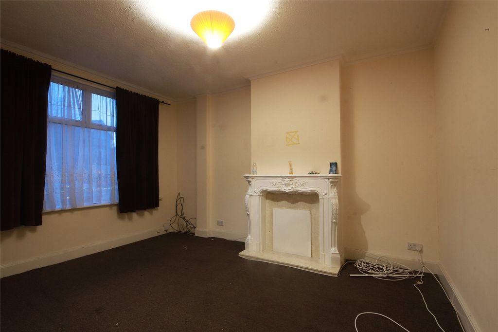 Property photo 3 of 9 Picture No. 10