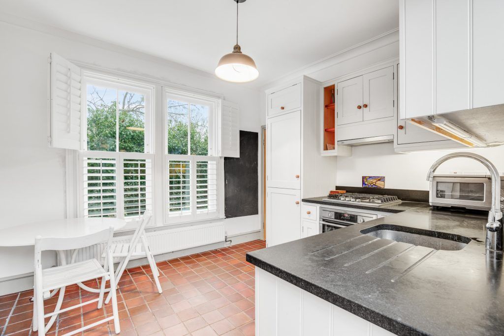 Property photo 3 of 21