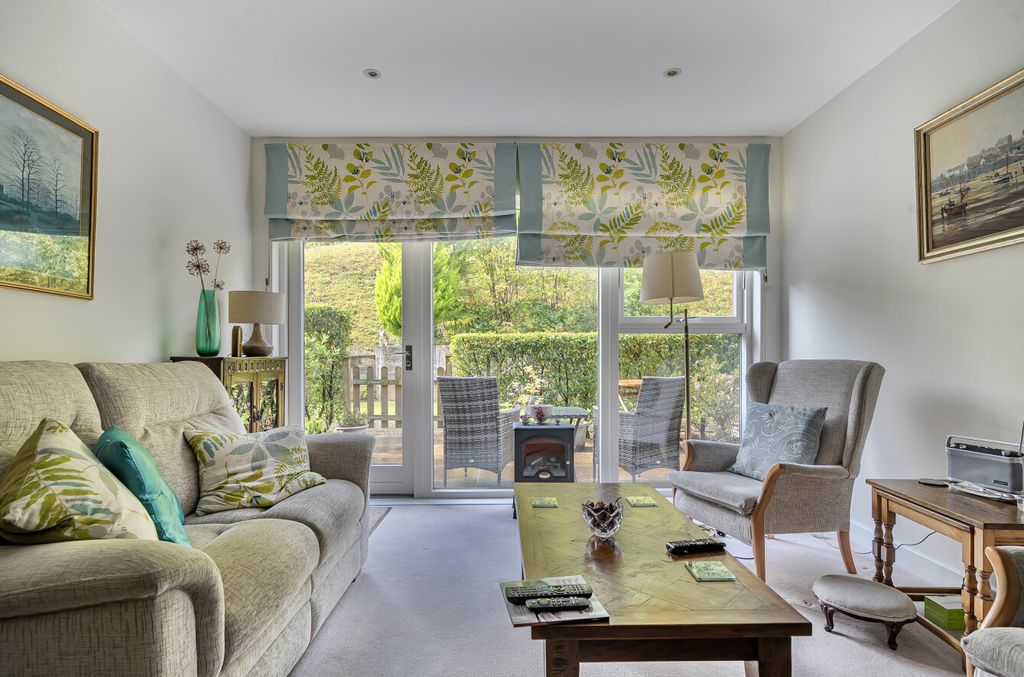 Property photo 2 of 13 1345253-15-68B722...