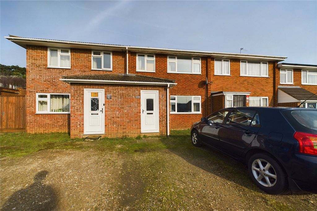 Property photo 2 of 7 Picture No. 32