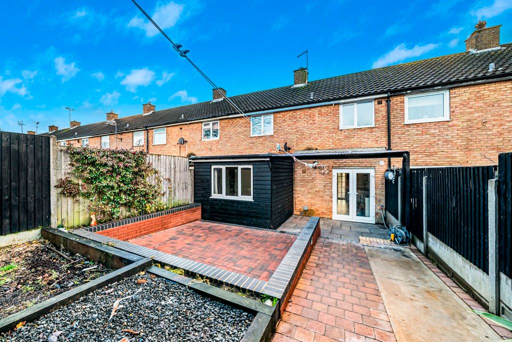 Property photo 2 of 30