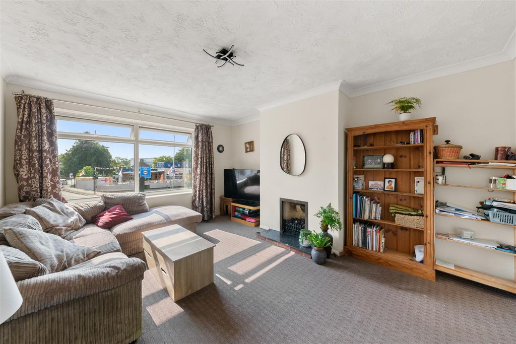 Property photo 2 of 15 1
