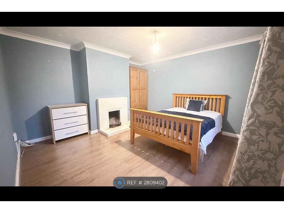 Property photo 1 of 35 Available - Room 4 - Dble Rm For Single Occupancy