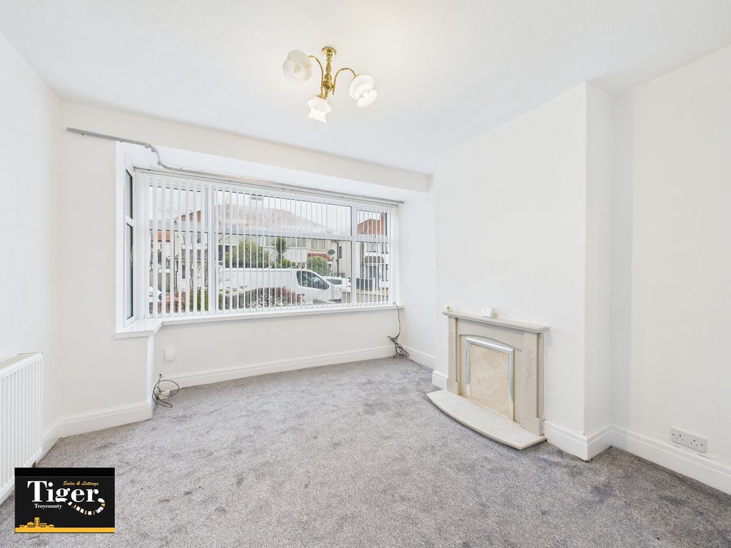 Property photo 2 of 14 Cam03440G0-Pr0499-Still006