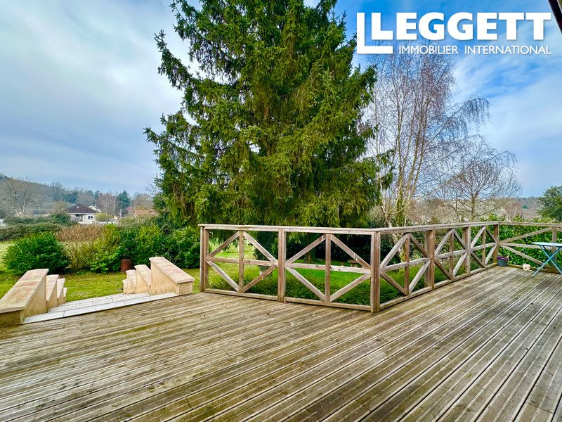 Property photo 2 of 10