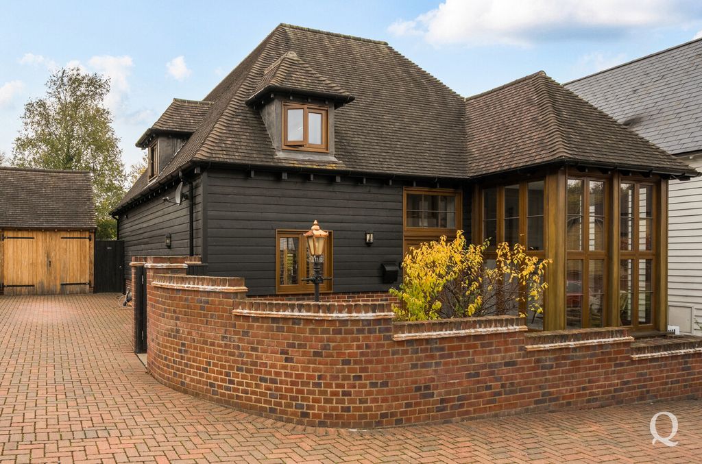 Property photo 1 of 27 Db437967-9Ad3-44c...