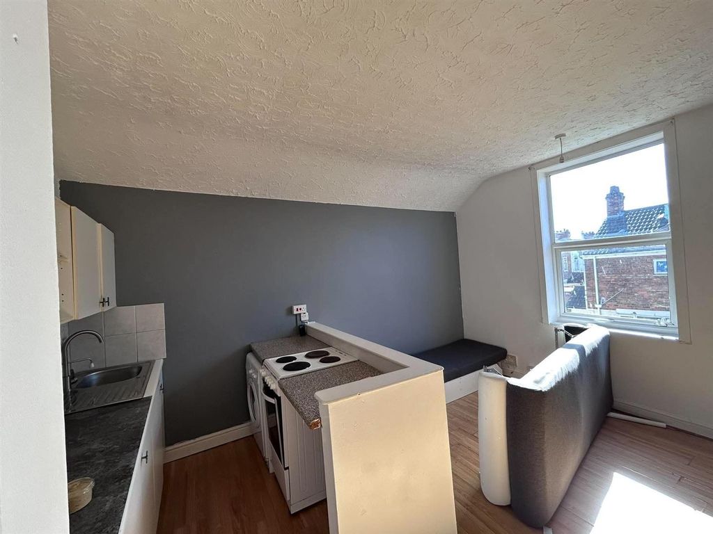 Property photo 3 of 5 Fd46140A88Be04813828c46F22A56E13.Jpeg