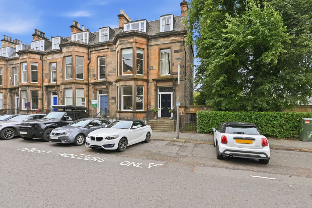 Property photo 2 of 32