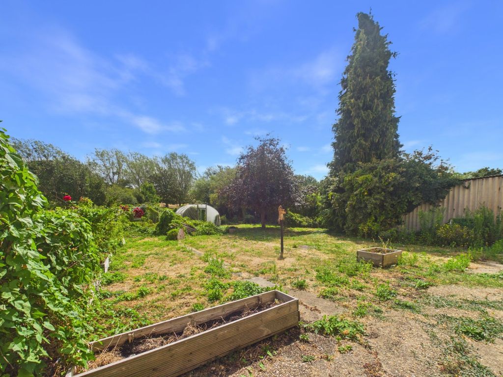 Property photo 2 of 16 Garden