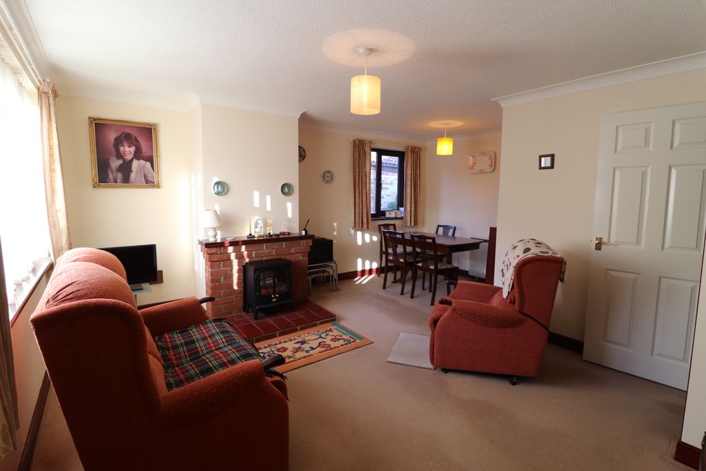 Property photo 3 of 15