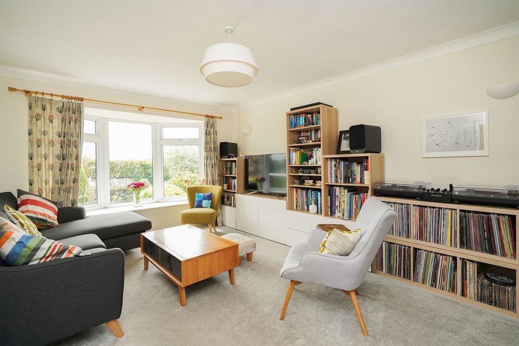Property photo 2 of 22