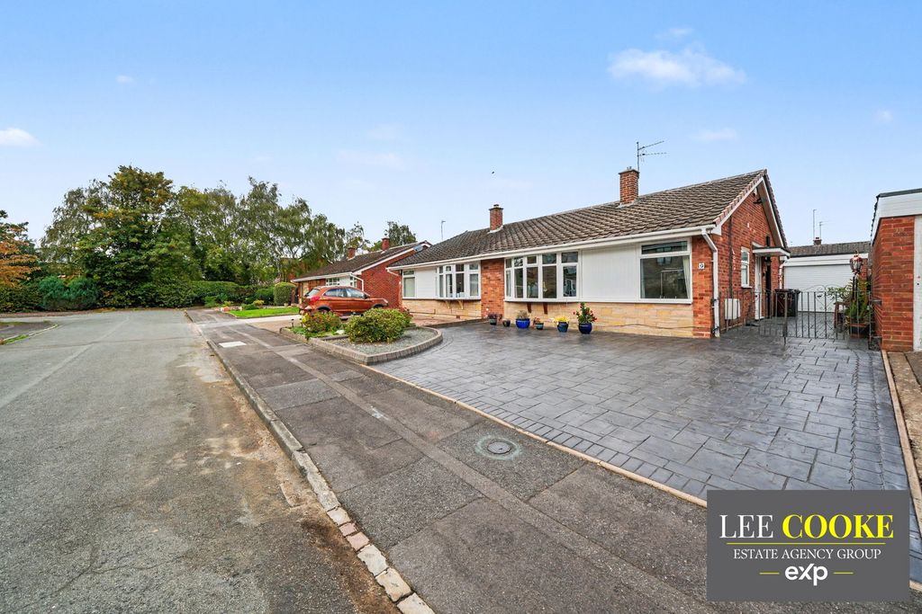 Property photo 2 of 30