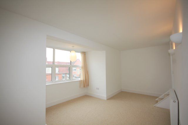 Property photo 3 of 5 Bedroom