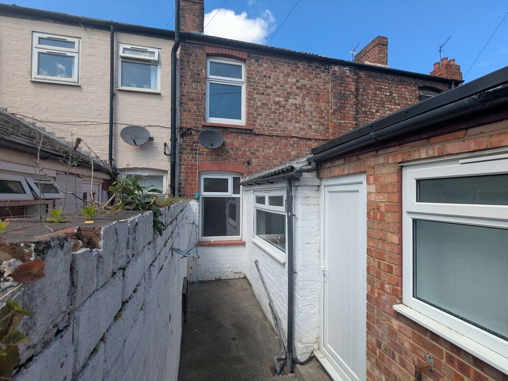 Property photo 2 of 15