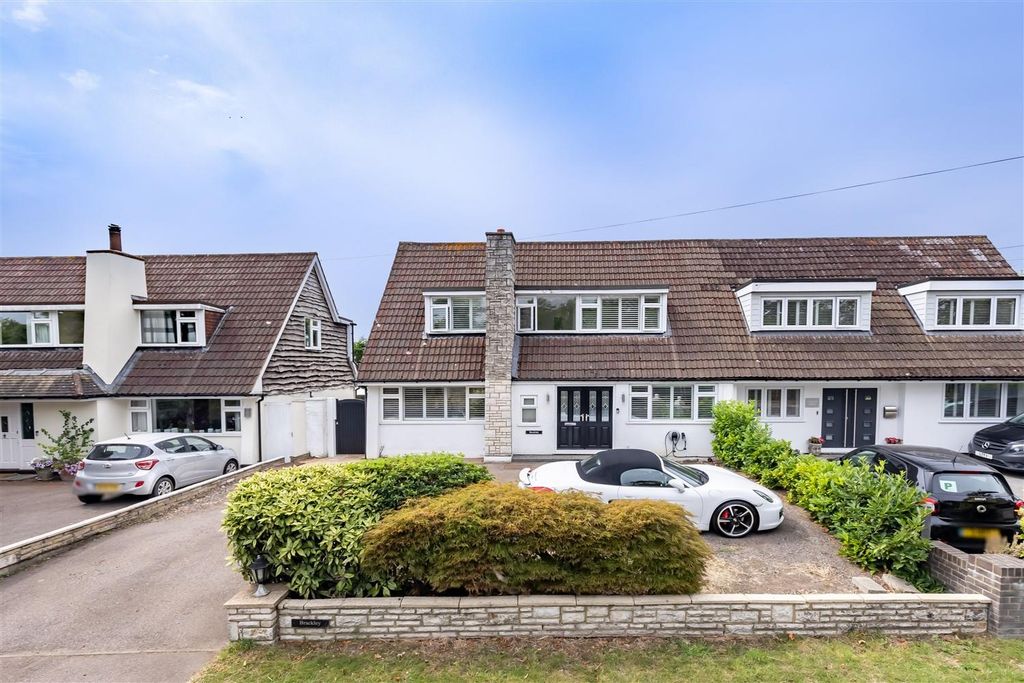 Property photo 1 of 19 Brackle  Abridge   (21).Jpg