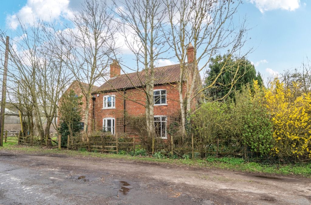 Property photo 1 of 32 1420707-21-69B431849c1B4