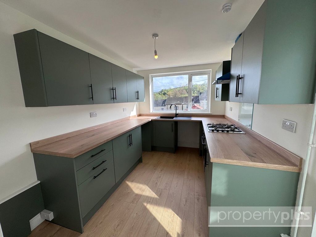 Property photo 1 of 13 Picture No. 12