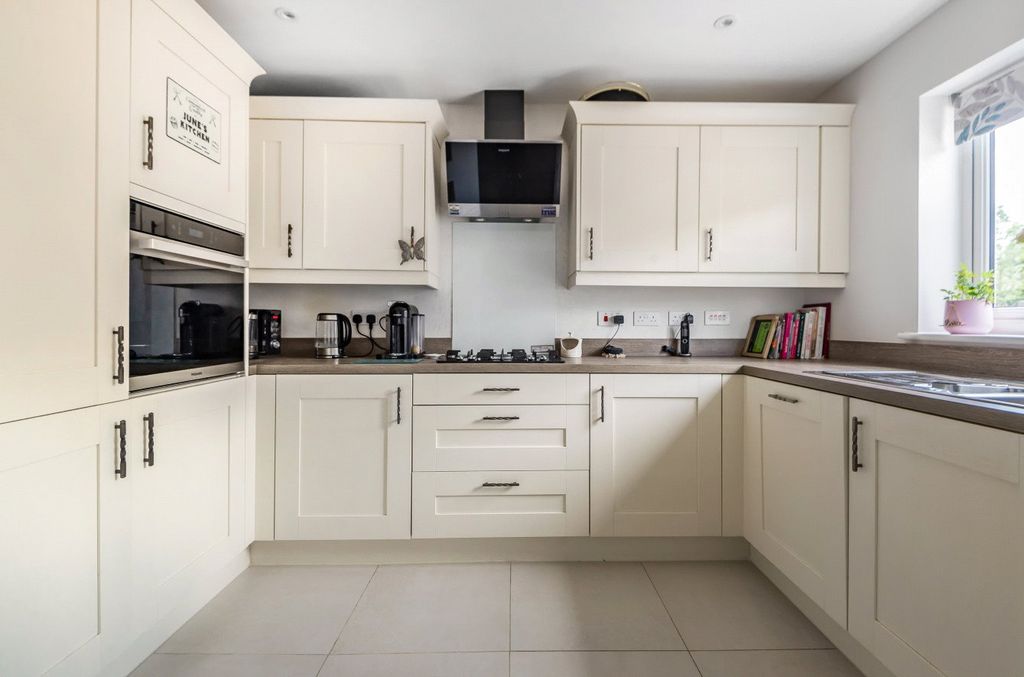 Property photo 3 of 11 Picture No. 05