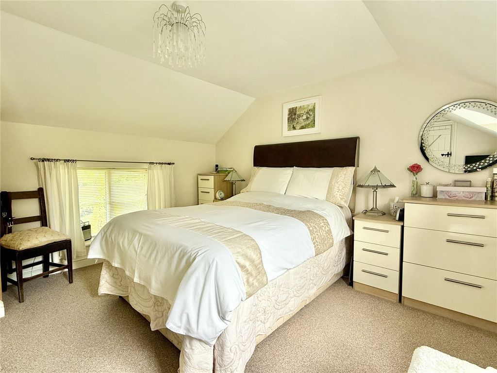 Property photo 3 of 38 Picture No. 07