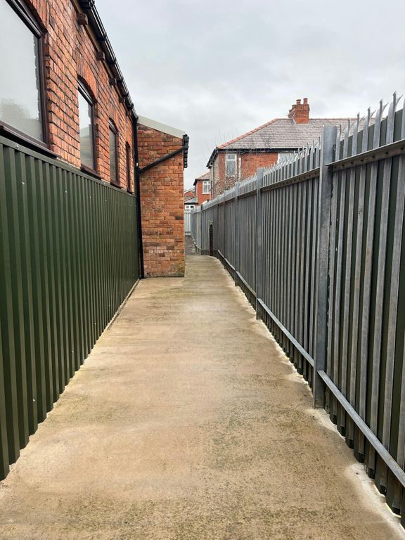 Property photo 3 of 7 Silcock Street Ext 3.Jpg