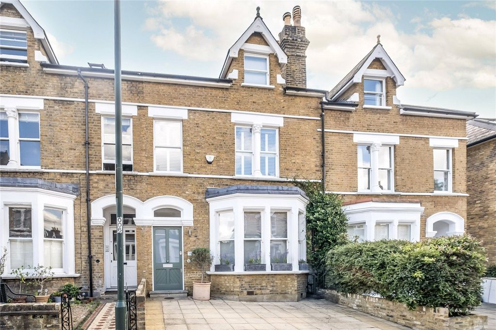 Property photo 1 of 16 Fromt Elevation